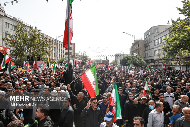 تشییع پیکر ۶۰ شهید اقتدار در تهران