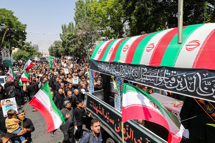 مراسم تشییع شهیدان «حیدری و ضرغامی پرست» در استان زنجان