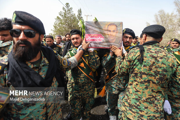 تشییع پیکر شهید مدافع وطن «سرگرد صالح بناء هنزایی» در یزد