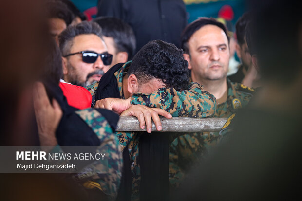 تشییع پیکر شهید مدافع وطن «سرگرد صالح بناء هنزایی» در یزد