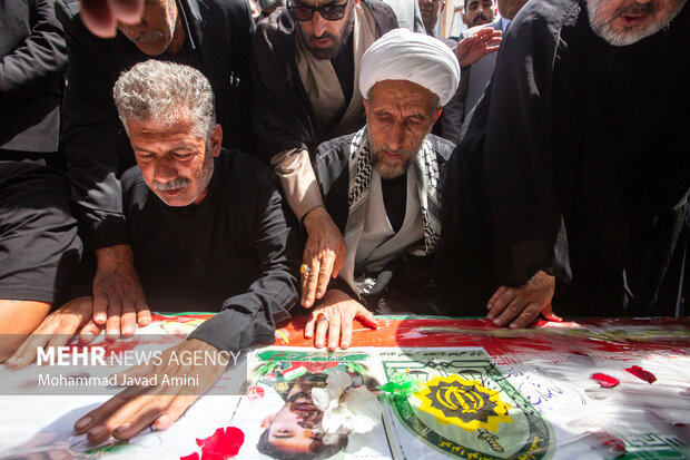 تشییع پیکر شهید مدافع وطن «امیرحسین باجلان» در قزوین