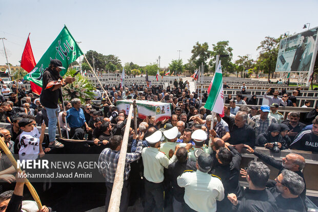 تشییع پیکر شهید مدافع وطن «امیرحسین باجلان» در قزوین