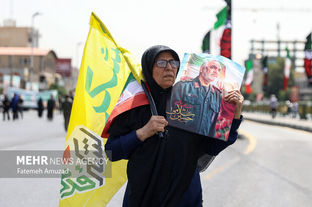 تشییع پیکر 60 شهید اقتدار در تهران - 4 4