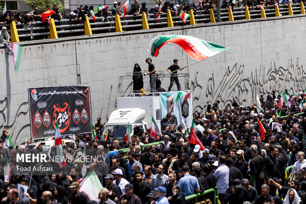 تشییع پیکر 60 شهید اقتدار در تهران - 3 2