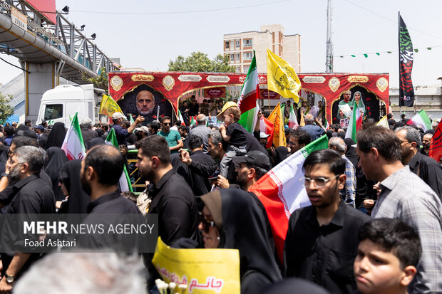 تشییع پیکر 60 شهید اقتدار در تهران - 3 10