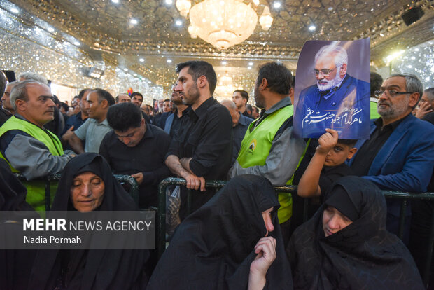 خاکسپاری شهید «محمدمهدی طهرانچی‌» در حرم حضرت عبدالعظیم حسنی (ع)2