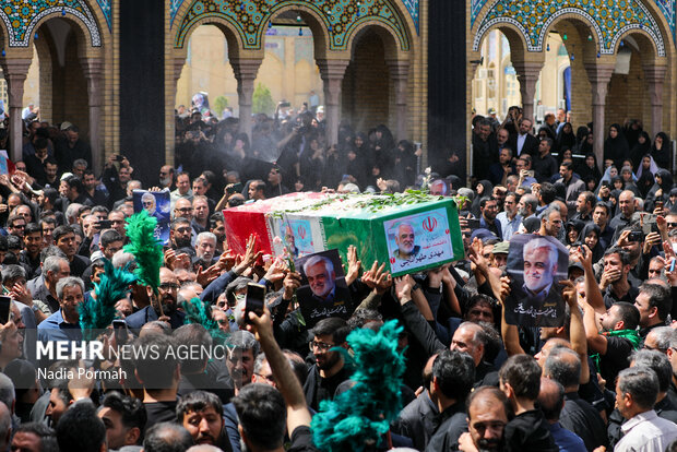 خاکسپاری شهید «محمدمهدی طهرانچی‌» در حرم حضرت عبدالعظیم حسنی (ع)
