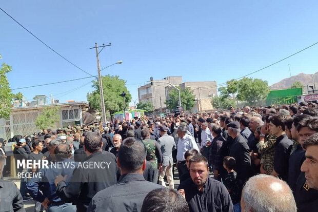 تشییع پیکر شهید راه وطن «حسن احمدی» در زاوه