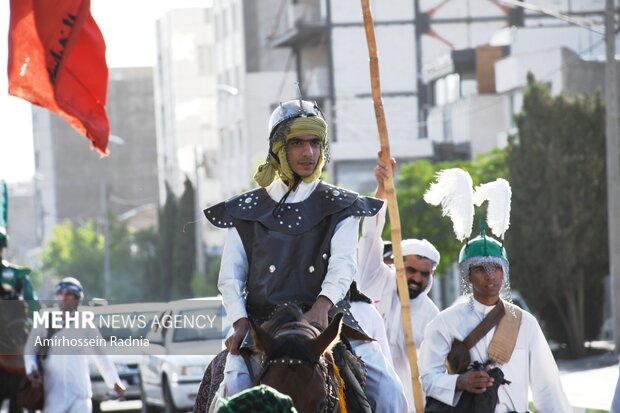 حرکت نمادین کاروان نینوا در بیرجند