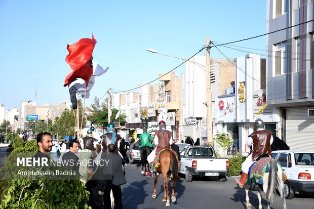 حرکت نمادین کاروان نینوا در بیرجند