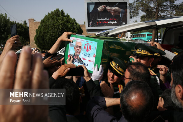 تشییع پیکر سردار شهید محمد باقری