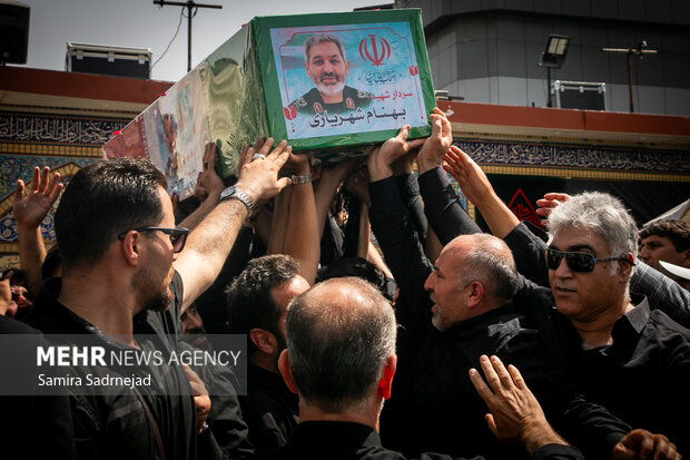 تدفین پیکر شهدای جنگ تحمیلی رژیم صهیونیستی در حرم مطهر امامزاده صالح (ع)