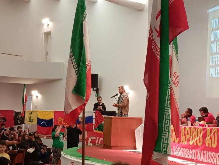 پرچم ۳۰ متری ایران در پل تاریخی سائوپائولو به اهتزاز درآمد+تصاویر