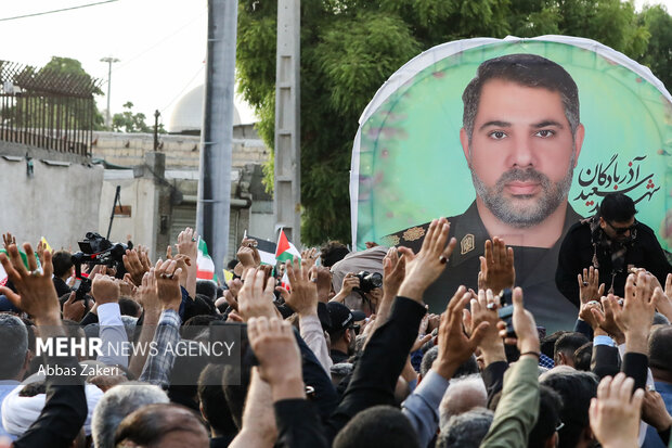 تشییع پیکر مطهر شهید «سعید آذربادگان» در بندرعباس