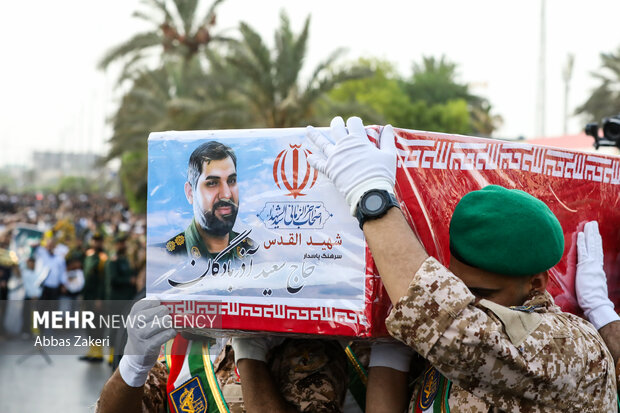 تشییع پیکر مطهر شهید «سعید آذربادگان» در بندرعباس