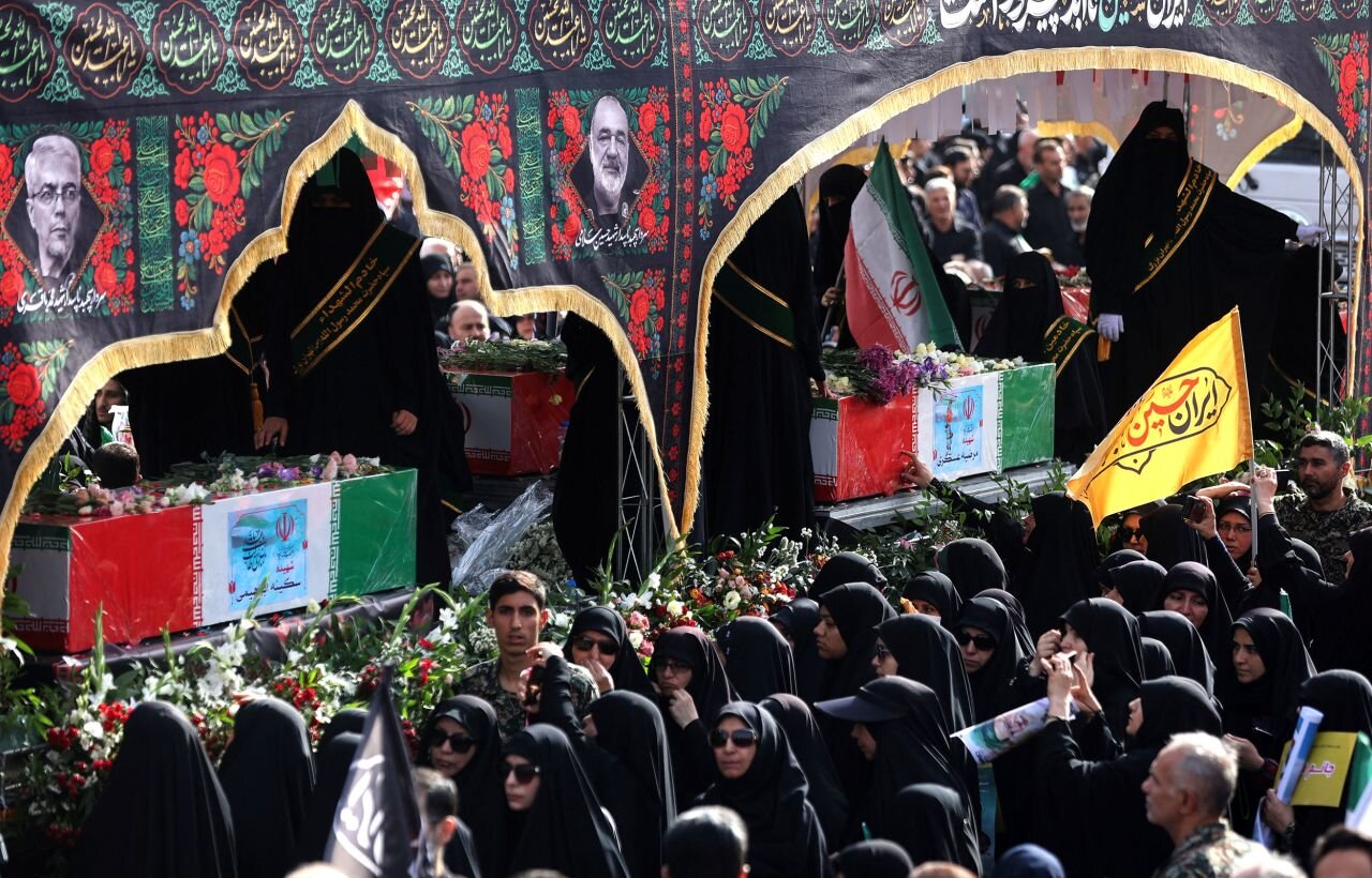 ملت،ايران،اراده،فرجي،حاجي،دشمنان،مقاومت،اشاره