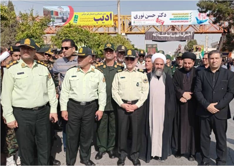 تشییع پیکر شهید مدافع وطن بر دستان مردم ممسنی