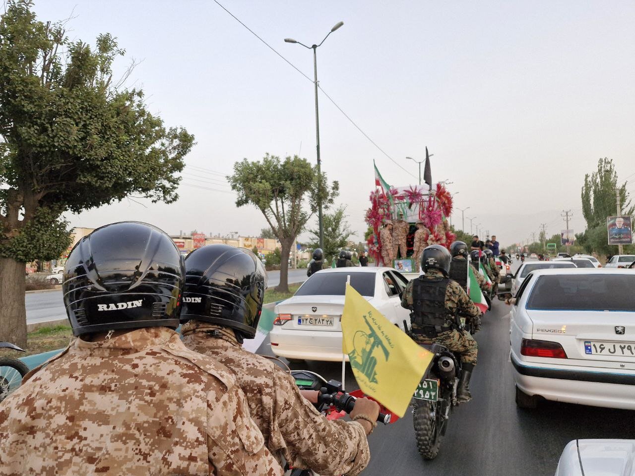 همراهی باشکوه با پیکر سردار «شادمانی» در همدان