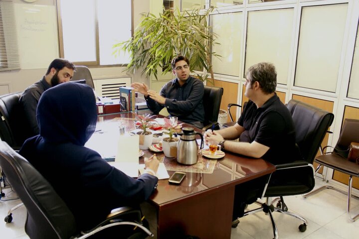 نه توقف، نه تزئین؛ هنرهای تجسمی در خدمت روایت لحظات حساس نه توقف، نه تزئین؛ هنرهای تجسمی در خدمت روایت لحظات حساس