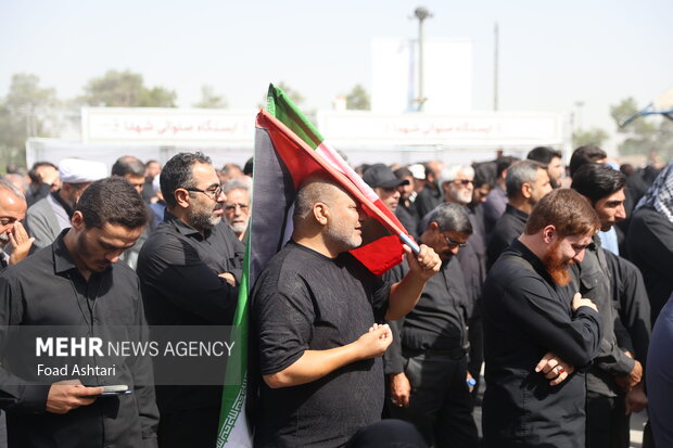 مراسم تشییع پیکر سردار شهید حاجی‌زاده