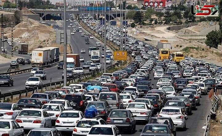ترافیک سنگین در آزاد راه کرج _ تهران ترافیک سنگین در آزاد راه کرج _ تهران