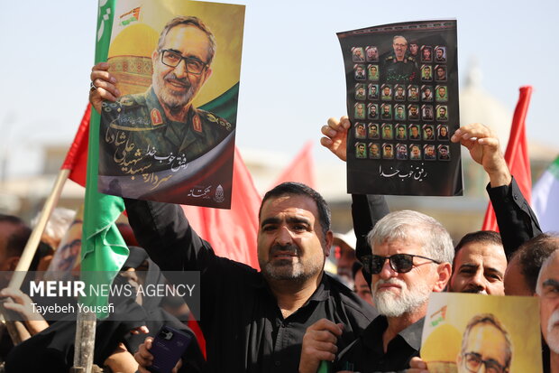 تشییع و خاکسپاری پیکر سردار شهید «علی شادمانی» در همدان