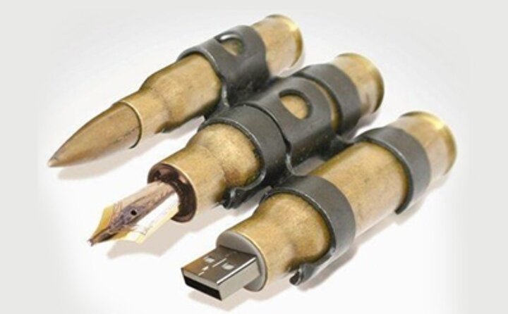 بازخوانی تکالیف نخبگان فرهنگی در جنگ