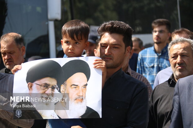 آیین تشییع شهيد مدافع وطن «نيما ايزدی آرا» از کارکنان يگان ويژه فراجا در کرمانشاه
