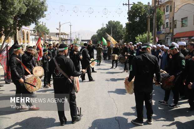 آیین تشییع شهيد مدافع وطن «نيما ايزدی آرا» از کارکنان يگان ويژه فراجا در کرمانشاه