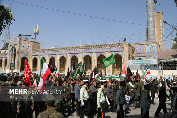 آیین تشییع شهيد مدافع وطن «نيما ايزدی آرا» از کارکنان يگان ويژه فراجا در کرمانشاه