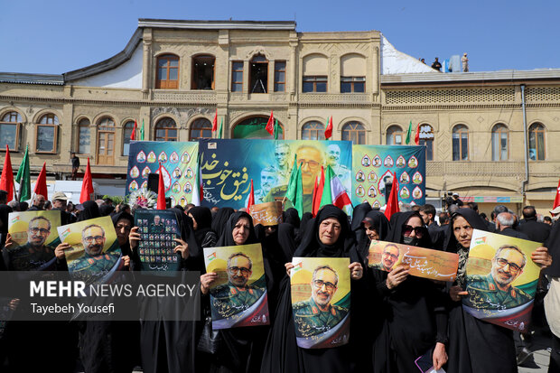 تشییع و خاکسپاری پیکر سردار شهید «علی شادمانی» در همدان