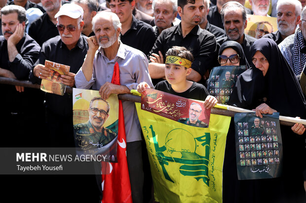 تشییع و خاکسپاری پیکر سردار شهید «علی شادمانی» در همدان