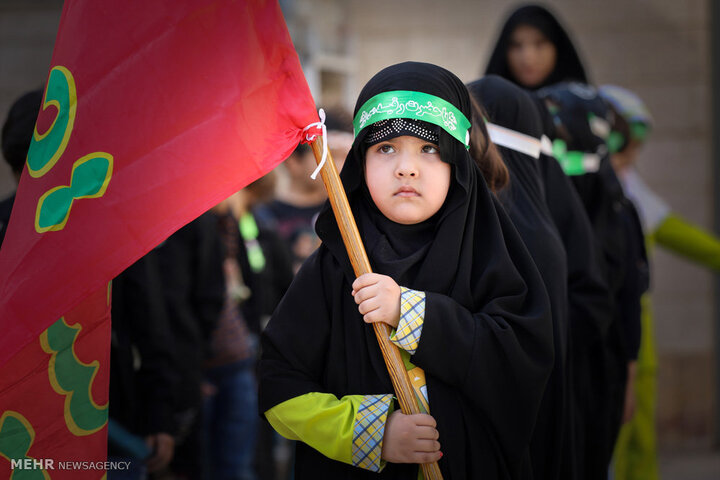 تربیت نسل عاشورایی کلید آیندهنگری کشور تربیت نسل عاشورایی کلید آیندهنگری کشور