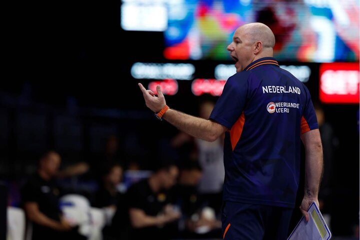 سرمربی تیم ملی هلند: انتظار نداشتم برابر ایران بازنده باشیم