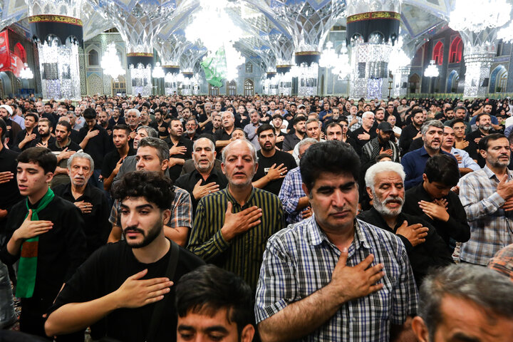 وداع با پیکر ۴ شهید تعرض رژیم صهیونیستی در حرم امام رضا (ع)