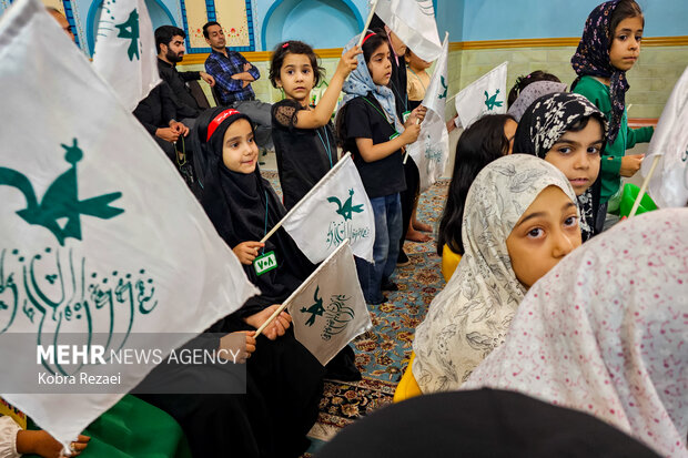 گردهمایی کودکان عاشورایی در حرم مطهر امام رضا(ع)
