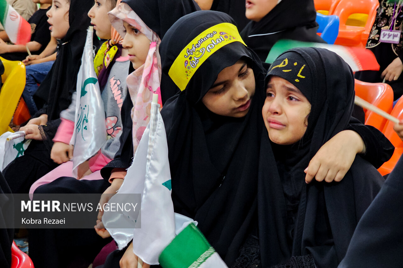 گردهمایی کودکان عاشورایی در حرم مطهر امام رضا(ع)