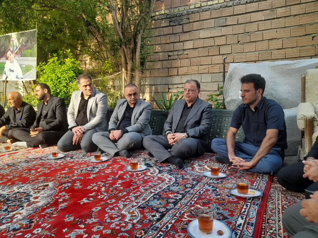 استاندار گلستان با خانواده شهیدان حمله رژیم صهیونیستی دیدار کرد