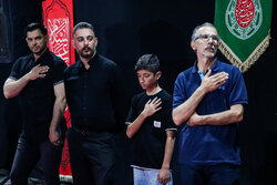Urmiye'de İmam Huseyin için matem töreni