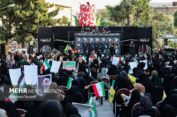 مراسم گرامیداشت شهدای استان مرکزی در جنگ تحمیلی ۱۲ روزه