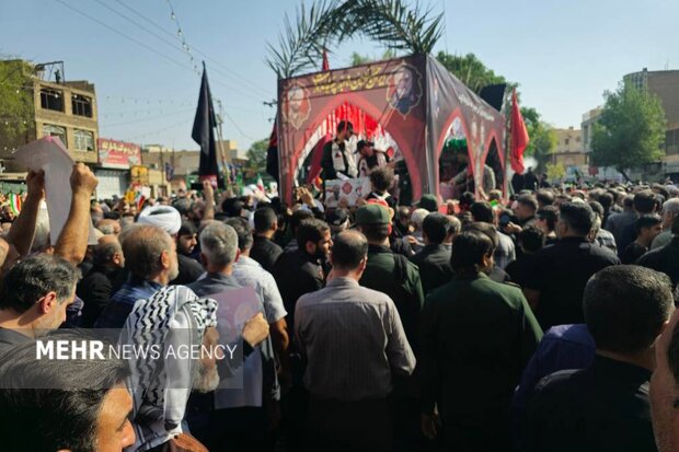 حضور باشکوه مردم دزفول در تشییع پیکر شهید غلامعلی رشید