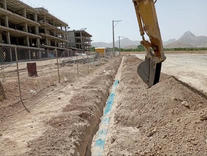 آغاز عملیات برقرسانی و اجرای شبکه آب و فاضلاب در سایت مسکن ملی فرخشهر