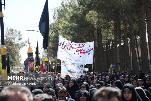 مراسم تشییع پیکر مطهر دو شهید مدافع وطن در بیرجند