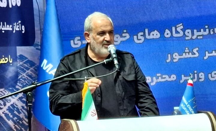 افتتاح نیروگاه خورشیدی 100 مگاواتی برق در محلات با حضور وزیر نیرو