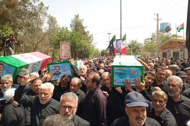 حضور سینماگران در مراسم خاکسپاری سرداران شهید حاجیزاده و ربانی