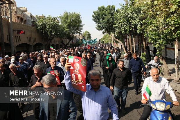 تشییع پیکر سپهبد شهید «غلامعلی رشید» و فرزندش در دزفول