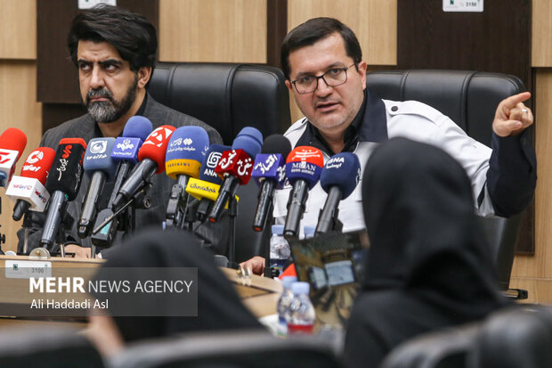 علی نصیری رئیس سازمان پیشگیری و مدیریت بحران شهر تهران در نشست خبری «قرارگاه ایران»