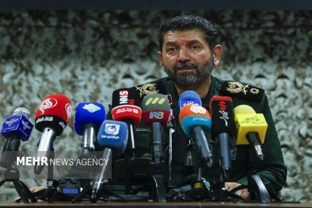 حسنزاده: روز تشییع پیکر مطهر رهبر شهید انقلاب تهران تعطیل خواهد بود 1 پایگاه خبری ججین حسنزاده: روز تشییع پیکر مطهر رهبر شهید انقلاب تهران تعطیل خواهد بود