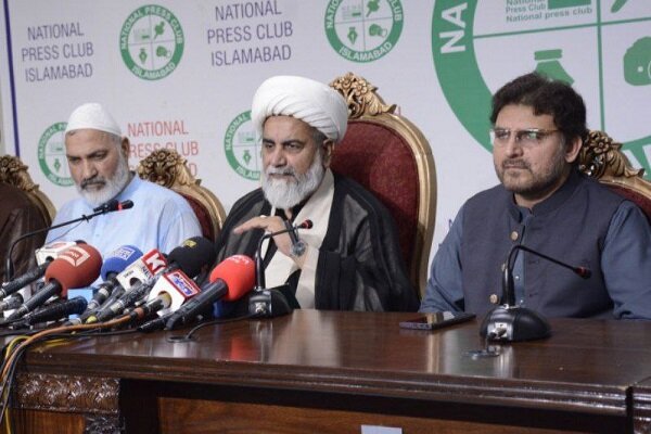 نماینده مجلس پاکستان: آیتالله خامنهای رهبر سیاسی و مرجع تقلید ماست