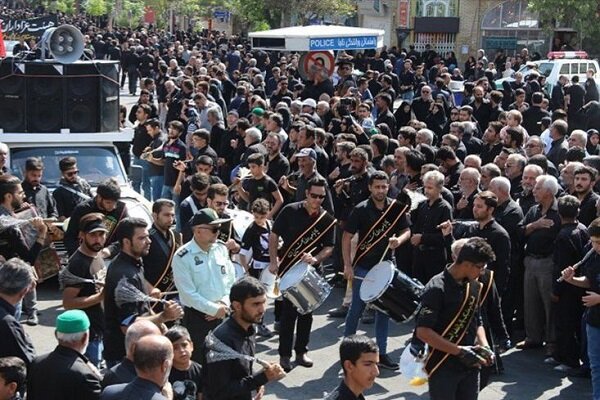 امام،حسين،سنت،اهل،عاشورا،ظلم،ايستادگي،درس،روز،مسلمانان،وحدت، ...